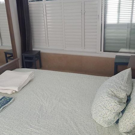Room Near Sheba Medical Center, And Bar Ilan, And Tlv Airport Kirjat Ono Kültér fotó