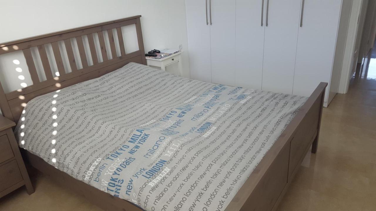 Room Near Sheba Medical Center, And Bar Ilan, And Tlv Airport Kirjat Ono Kültér fotó